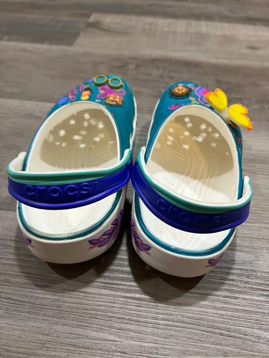 CROCS Disney Encanto size J2 - Picture 6 of 11